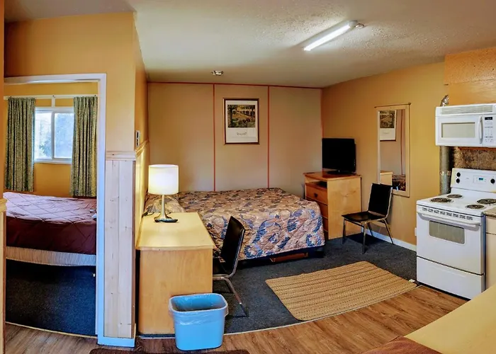 Gold Pan Motel
