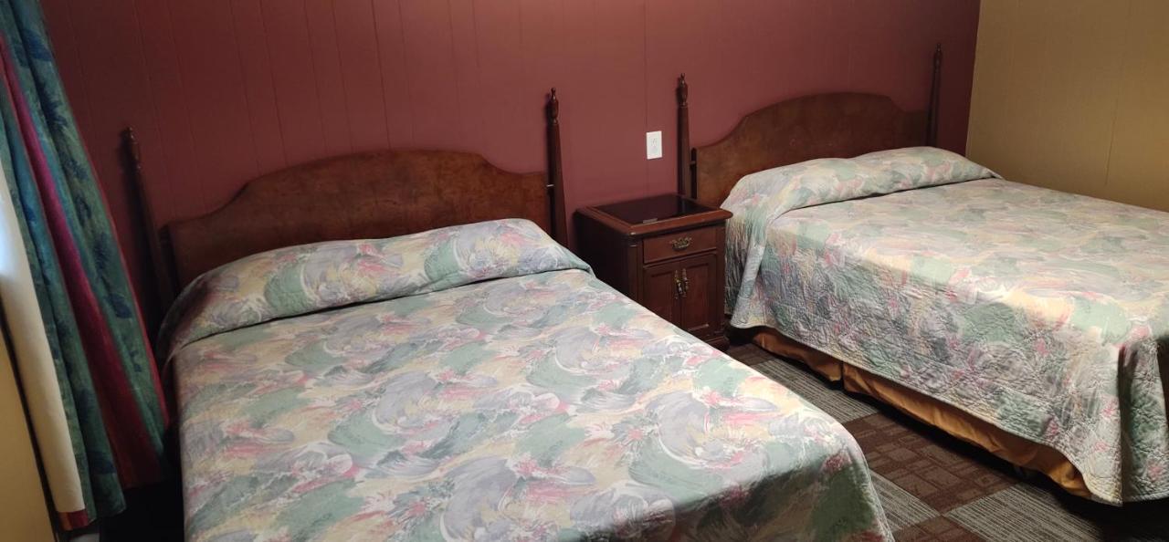 Gold Pan Motel