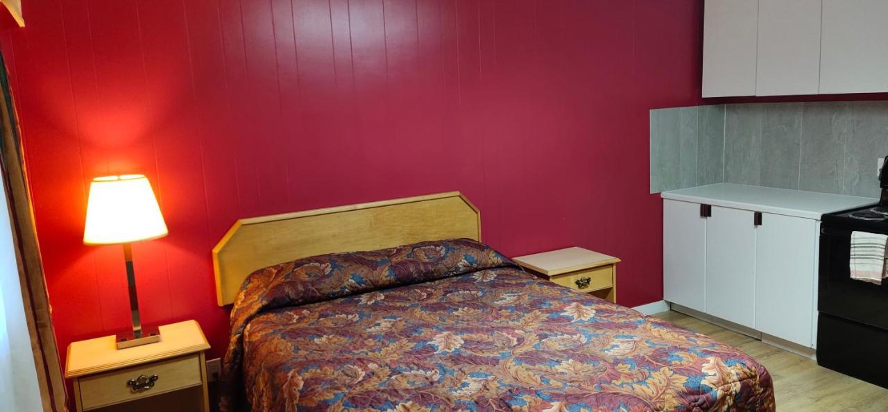 Gold Pan Motel 2*