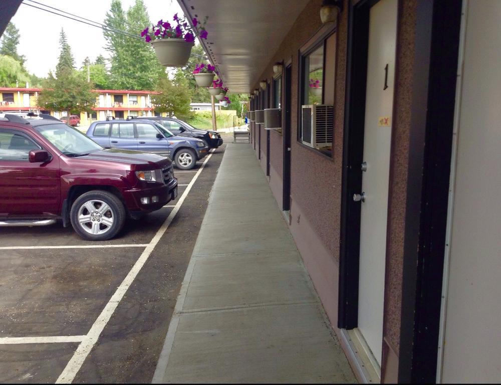 Motel Gold Pan